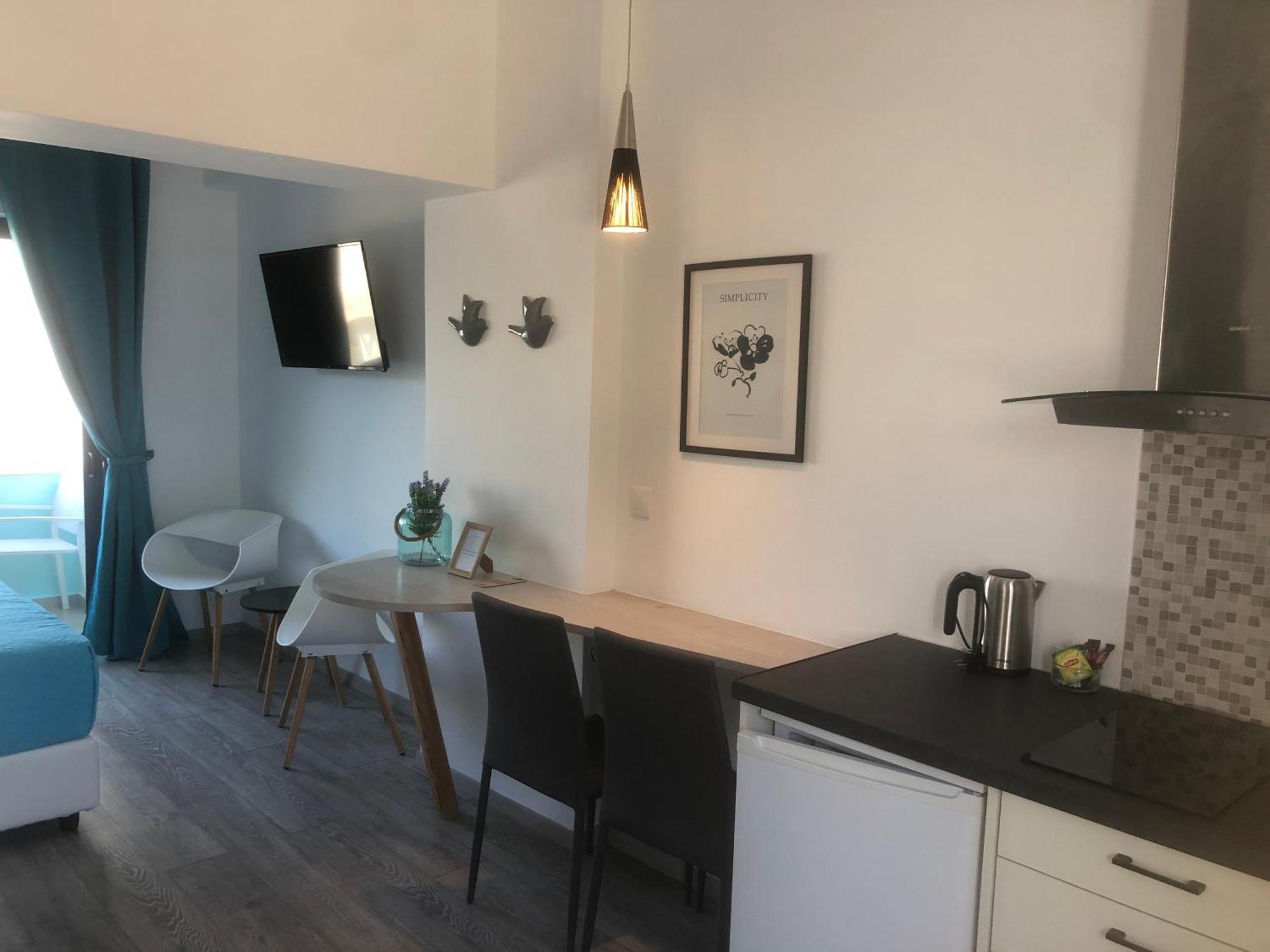 Aparthotel Hills 3*